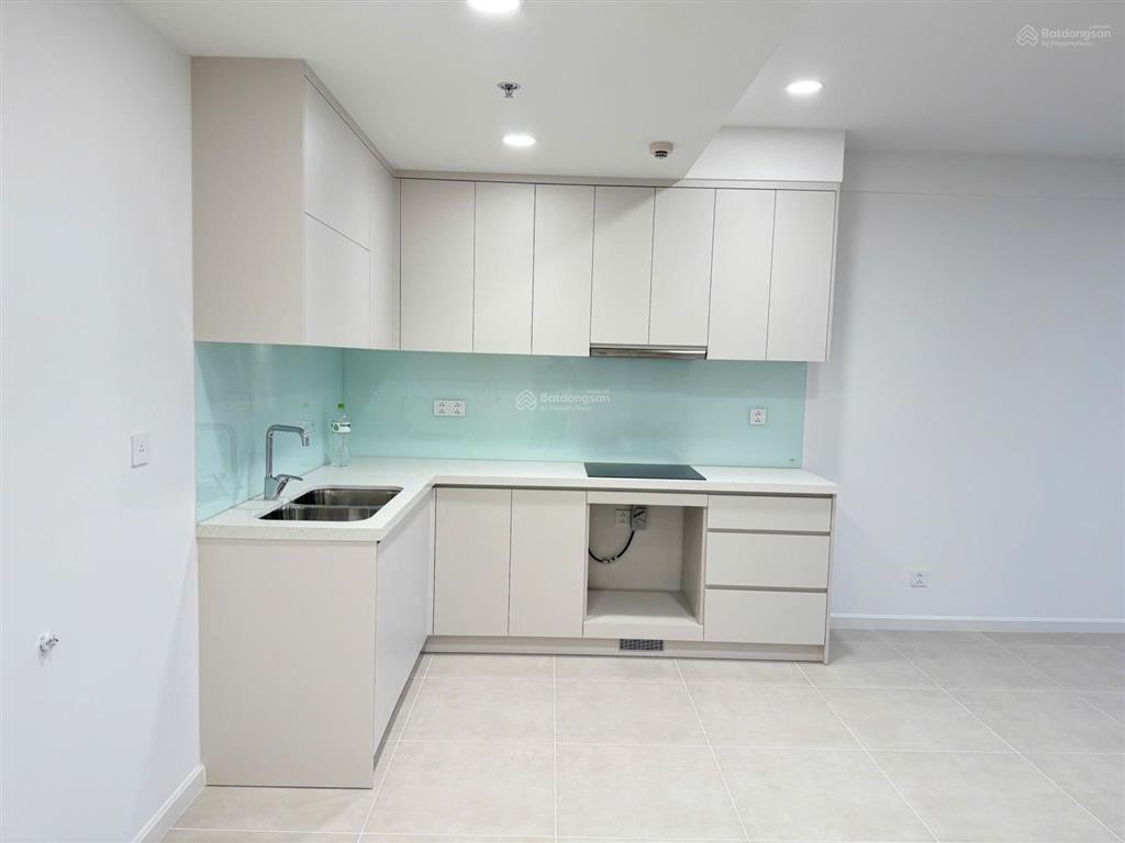 Chỉ 1 căn 2pn 2wc chỉ 15tr/th full nt đẹp view lm81, vạn phúc city, sông sg.  0915 101 ***