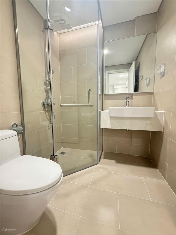 Chỉ 1 căn 2pn 2wc chỉ 15tr/th full nt đẹp view lm81, vạn phúc city, sông sg.  0915 101 ***