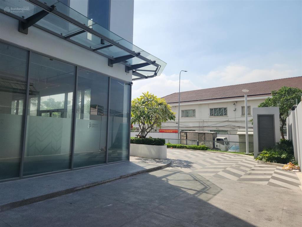 Chỉ với 3,5 tỷ sở hữu ngay căn shop 2 tầng urban green htls 0% 36th ck lên đến 10% có sẵn hd thuê