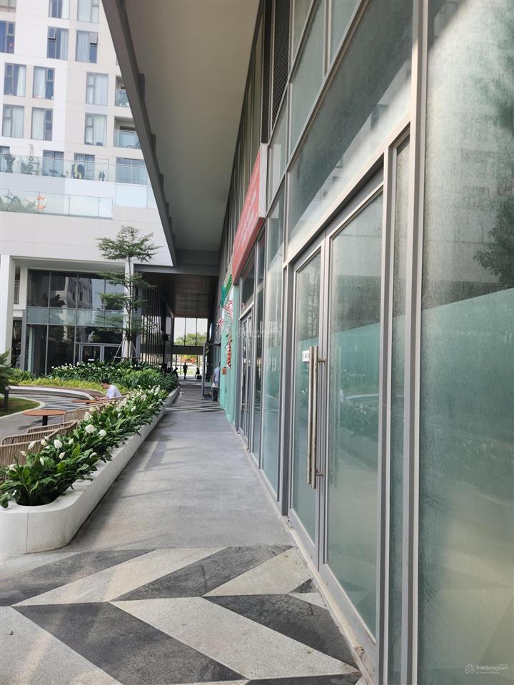 Chỉ với 3,5 tỷ sở hữu ngay căn shop 2 tầng urban green htls 0% 36th ck lên đến 10% có sẵn hd thuê