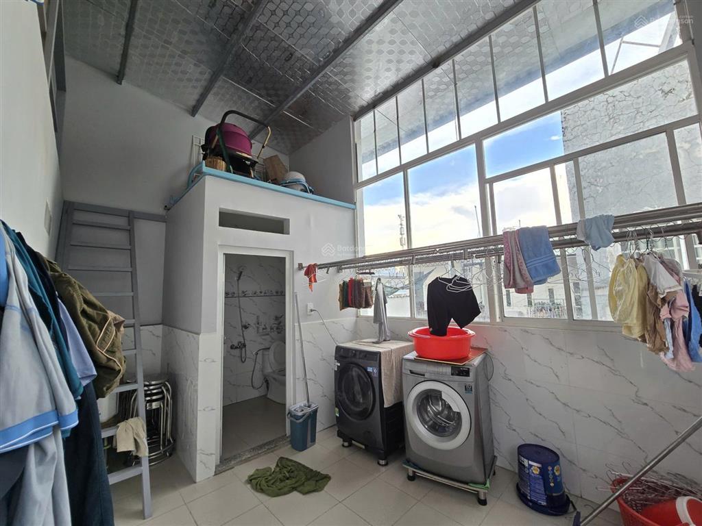 Bán nhà xây kiên cố, thích hợp vừa ở vừa kinh doanh buôn bán 12.9ty tl