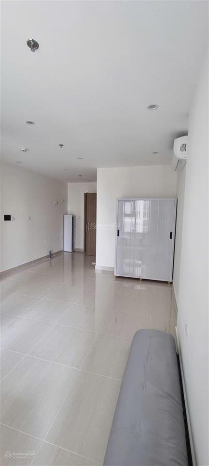 Bán gấp căn studio the origami vinhomes grand park view hồ bơi đẹp, tặng nội thất