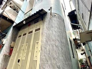 Q5 nhà đúc 1 trệt 3 tầng st cạnh chợ hoà bình , giáo xứ an bình, cách mt võ văn kiệt chỉ 15m