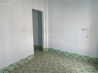 Nhà chính chủ chưa qua đầu tư sổ hồng riêng 2l (3.7x7m) 20m ra mặt tiền,gần sân golf tân sơn nhất