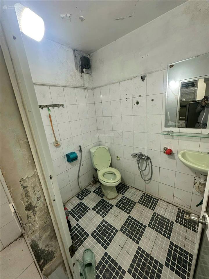 Bán nhà ngõ đào đôthượng lý hồng bàng hải phòng .  0818 090 ***