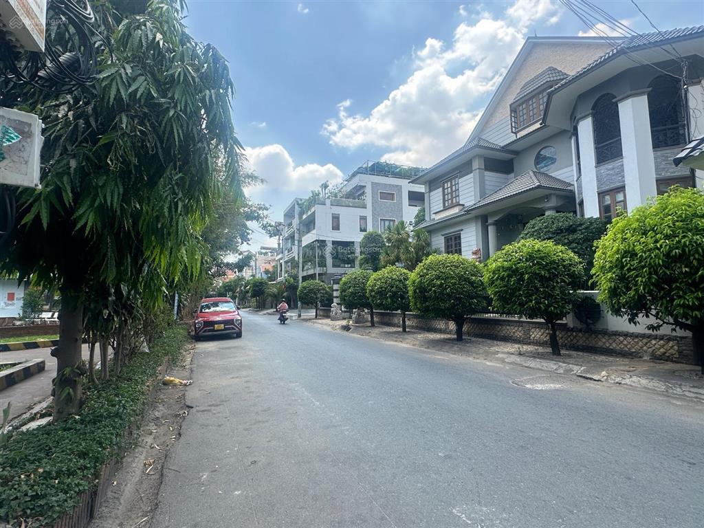 Bán nhà 4.5x13.5 hẻm 4m 5tấm ngay đường lê đại hành quận 11 thông đường 3/2 gần quận 10, quận 1.3.5