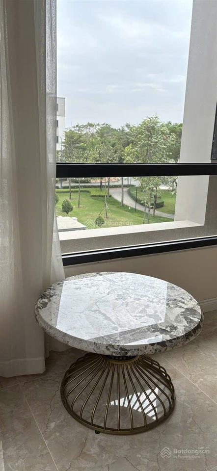 Quý a/c quan tâm nhà kđt swanpark hoàn thiện nội thất căn big town 2 mặt thoáng có thể ởvàcho thuê.