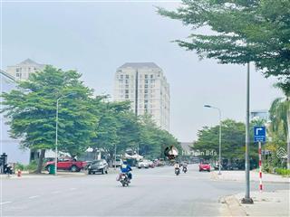 Bán đất mặt tiền đường 30m, kdc gia hòa  khang điền, dt 7x25m vị trí kinh doanh tốt