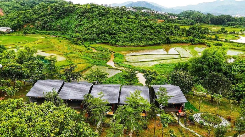 Chính chủ cần bán khu nghỉ dưỡng ngàn hoa, một trong những khu nghỉ dưỡng đông nhất nhì lương sơn