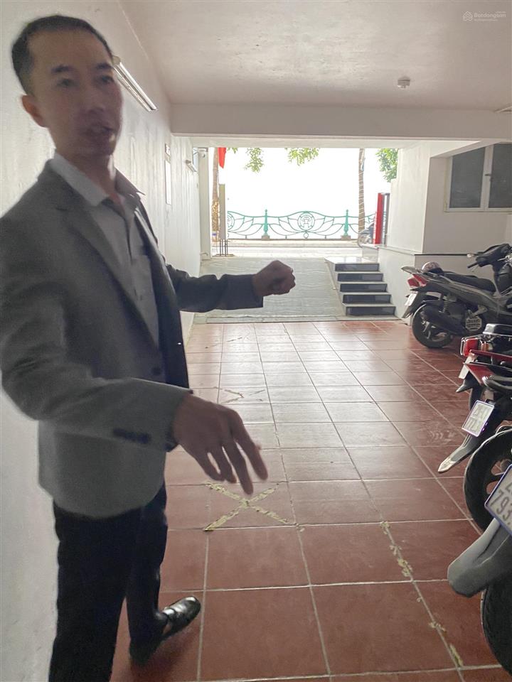 Bán nhà mặt phố nhật chiêu  hồ tây, 93 tỷ, 85.5m2, 6pn, 6wc, tây hồ, hà nội