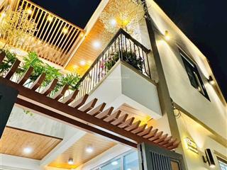 Nhà phong cách biệt thự mini giá chỉ 5,98 tỷ