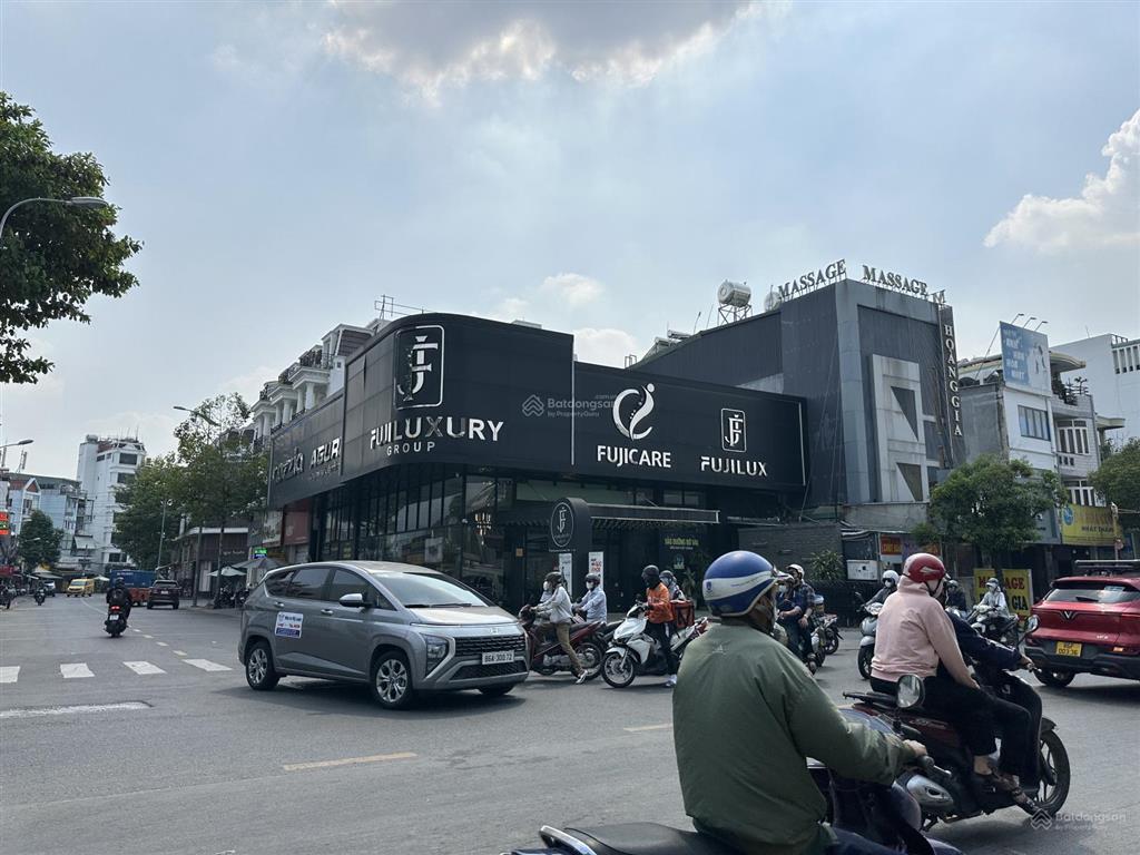 Bán 30m mặt tiền nguyễn ảnh thủ, 3000m2 vị trí đắc địa, nhiều thương hiệu