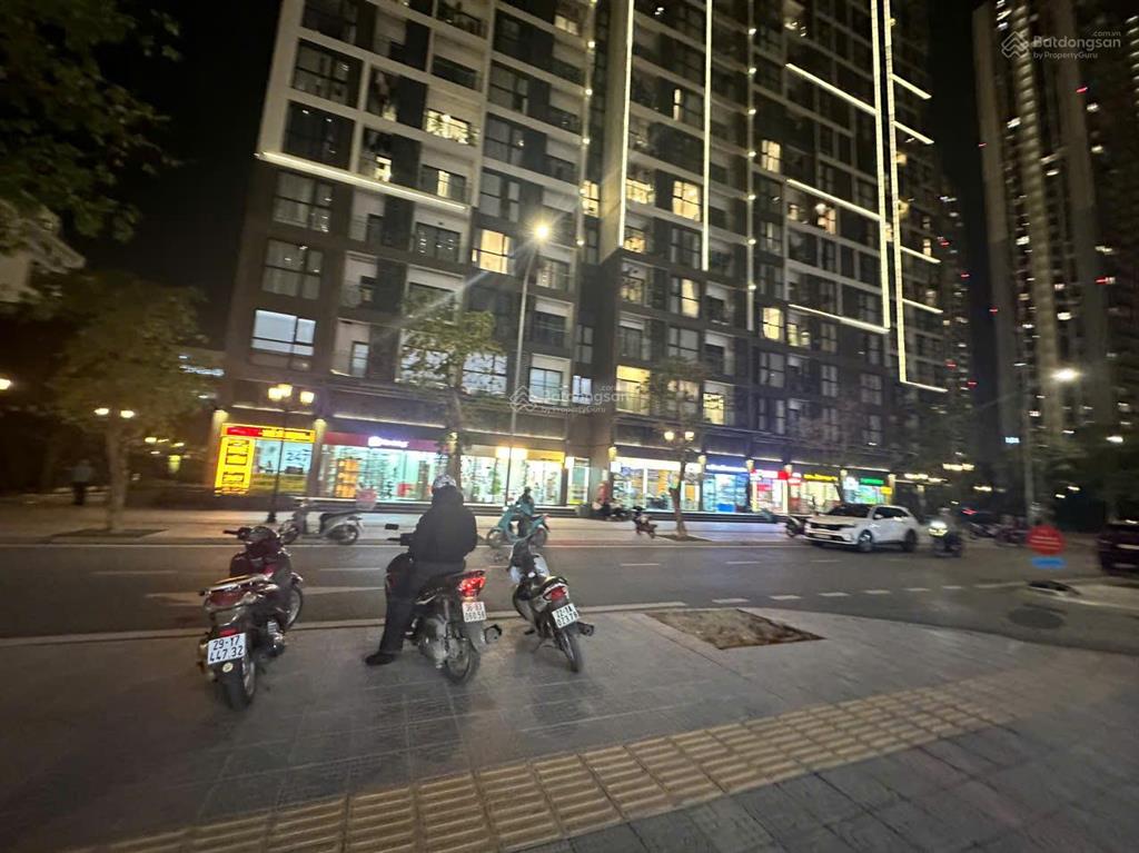 Khai xuân với căn shophouse sổ lâu dài 65m2  trực tiếp vinhomes (tặng hđ thuê vinmart + 70tr/tháng