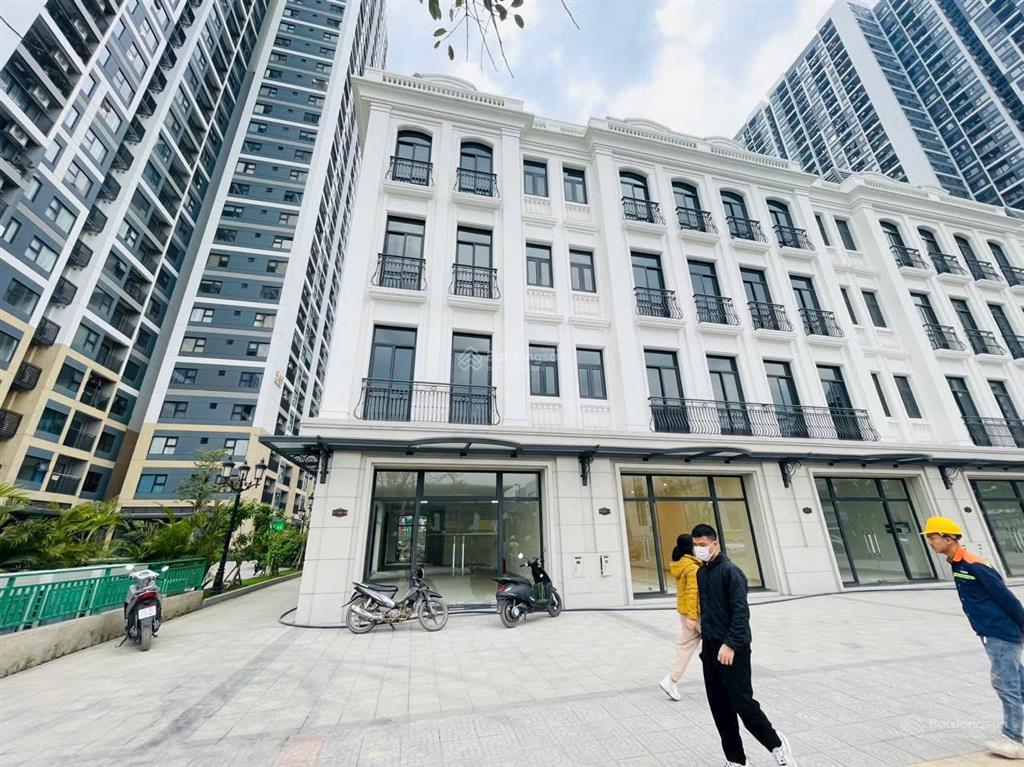 Hữu duyên! 3 căn cuối, shophouse vua dòng tiền cho thuê 120170tr/tháng, giá chỉ còn 25.8 tỷ / căn.