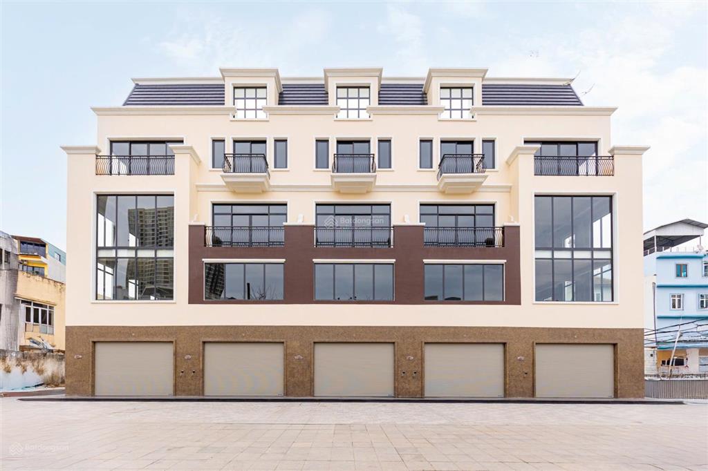 Chính chủ cho thuê nguyên căn shophouse vinhomes gardenia 72mx2 x5 tầng, ôtô tải đỗ cửa  giá 40tr