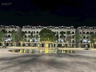 Bán liền kề 80m xây 5 tầng hướng đông nam, giá 120 triệu/m2 bao hết thủ tục sang tên.