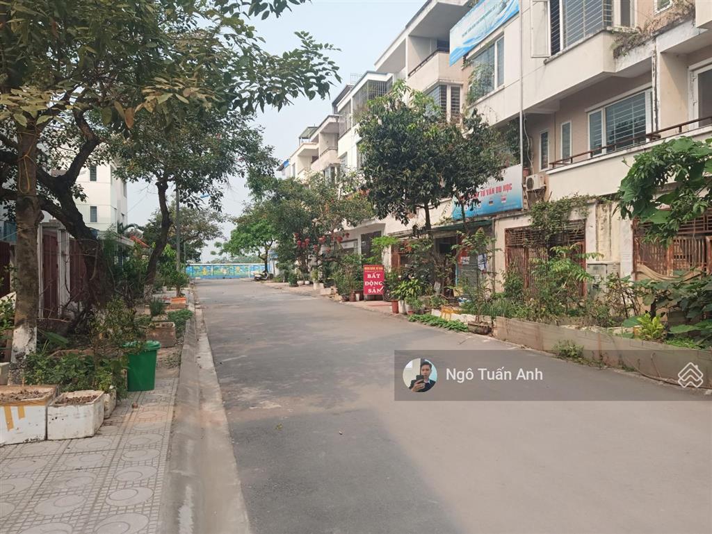 Bán biệt thự đơn lập 204m2 hướng đông nam  tân tây đô giá chỉ 2x tỷ