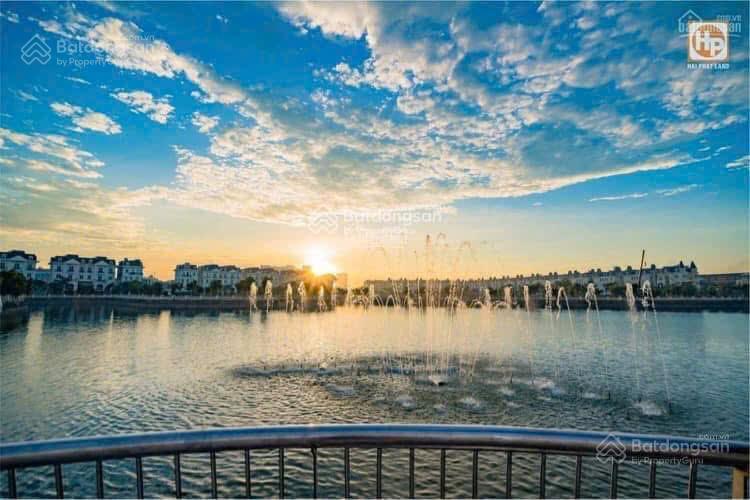 Bán liền kề tại avenue garden, 240 triệu/m2, 169m2, 5pn, 5wc