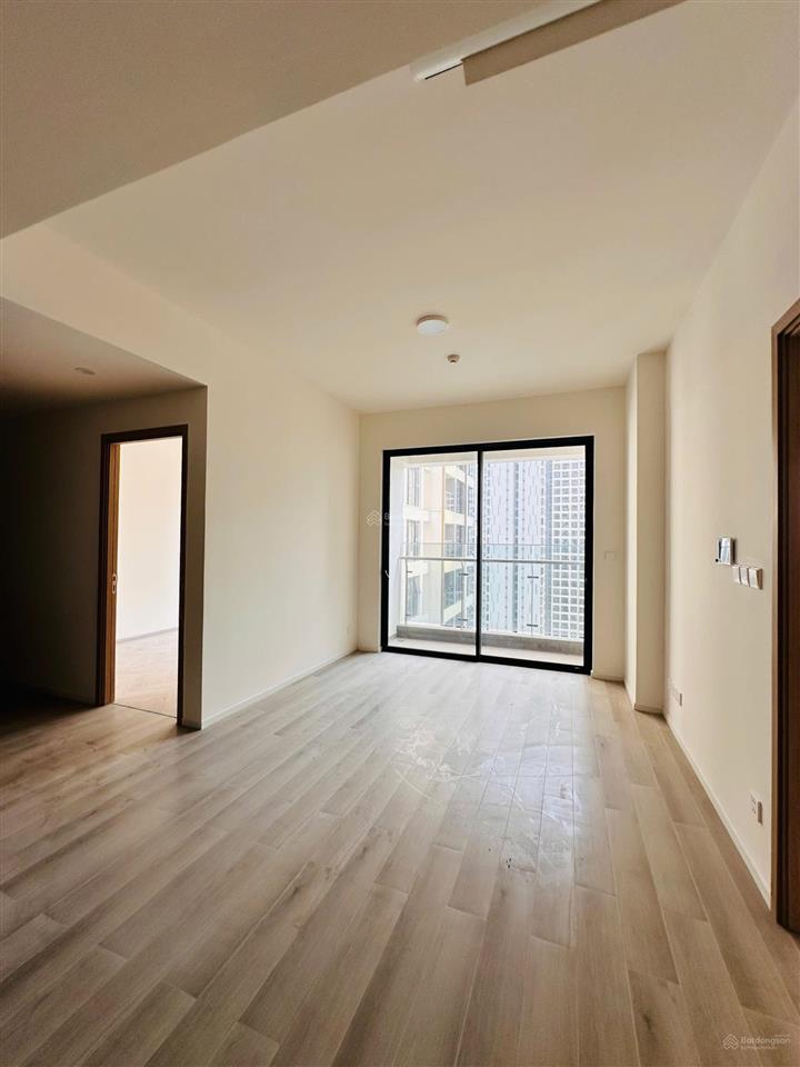 Kẹt tiền bán gấp 2pn masteri centre point 4 tỷ 350 all in, nhà mới 100% tặng bếp cao cấp