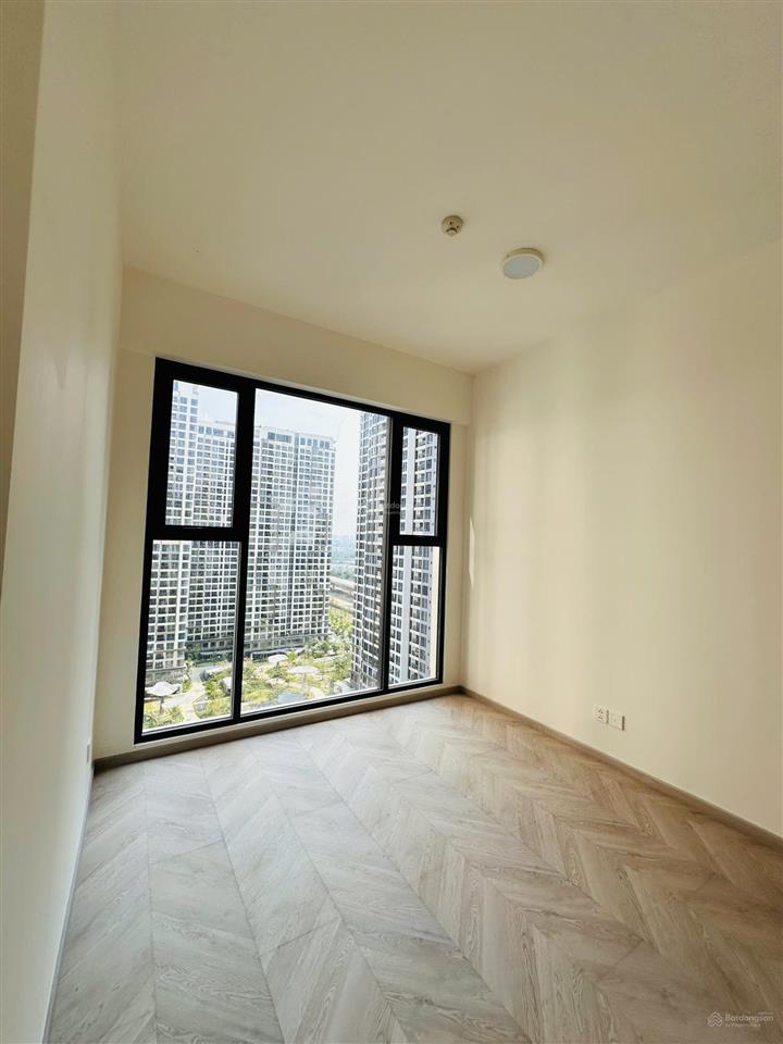 Kẹt tiền bán gấp 2pn masteri centre point 4 tỷ 350 all in, nhà mới 100% tặng bếp cao cấp