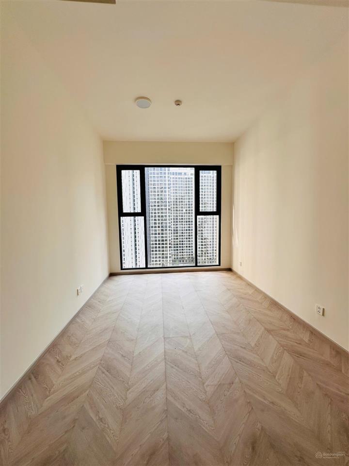 Kẹt tiền bán gấp 2pn masteri centre point 4 tỷ 350 all in, nhà mới 100% tặng bếp cao cấp