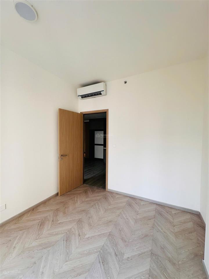 Kẹt tiền bán gấp 2pn masteri centre point 4 tỷ 350 all in, nhà mới 100% tặng bếp cao cấp