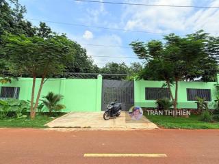 Bán nhà vườn mặt tiền đường số 90 long phước tp. bà rịa dt 1010m2  ngang 24x40m  sẵn 200m2 tc