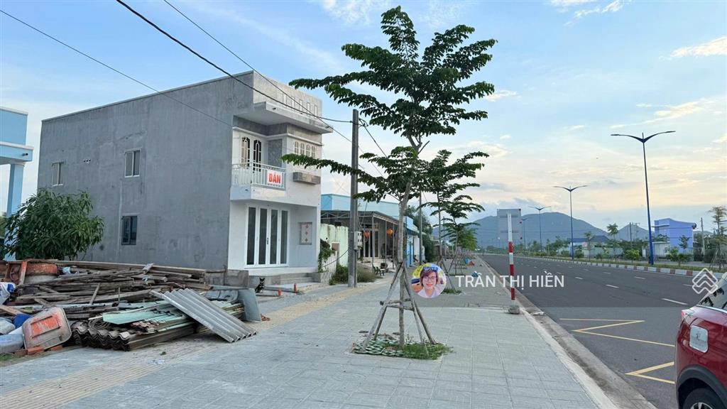Mặt tiền đường ven biển vũng tàu bình châu 42m  ngay ngã tư đường võ thị sáu  phước hải 9.6x16m