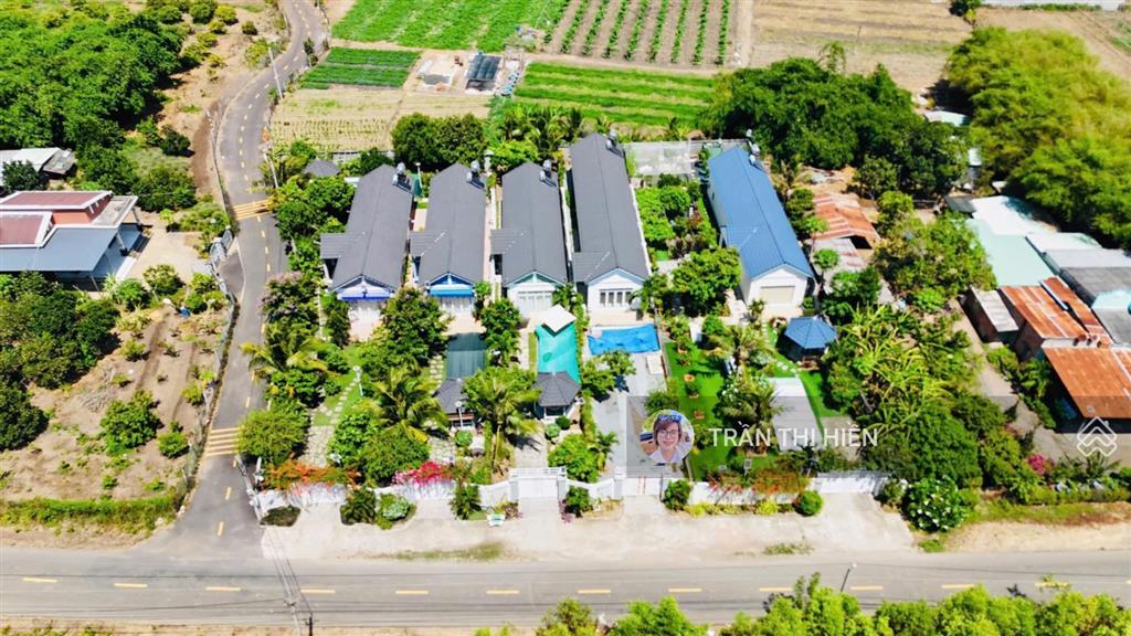 Mặt tiền nguyễn huệ  2060m2  4 tỷ