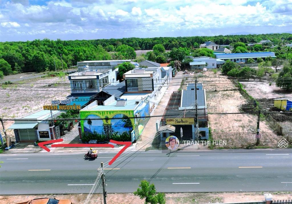 Nhà nghỉ mặt tiền đường ven biển  cách bãi tắm lộc an chỉ 2km dt 1094m2  20x55m  32 phòng