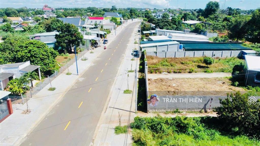 Mặt tiền tạ văn sáu trung tâm tt đất đỏ 10x27m kinh doanh buôn bán