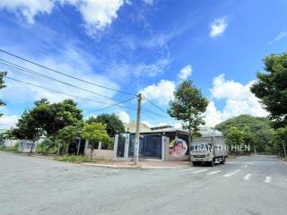 Bán nhà lô góc 2 mặt tiền điện biên phủ  tái định cư long hải  20m x 11m  cách biển chỉ 2km