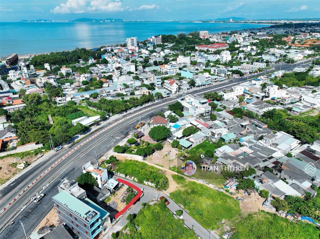 Lô góc 2 mặt tiền ngay đường nguyễn tất thành  long hải  cách bãi tắm charm resort 500m  13x23m