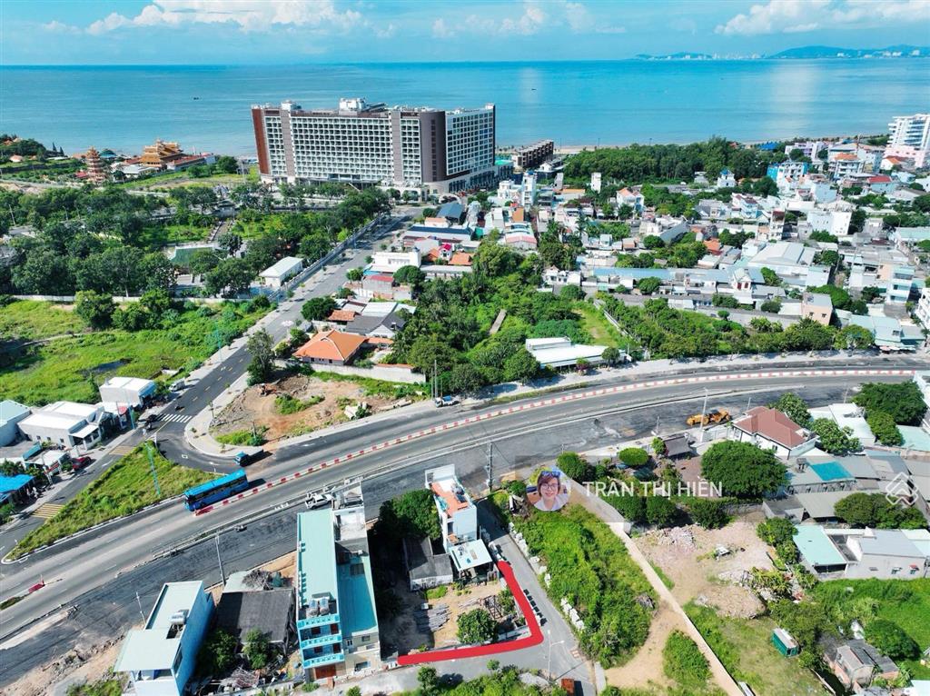 Lô góc 2 mặt tiền ngay đường nguyễn tất thành  long hải  cách bãi tắm charm resort 500m  13x23m