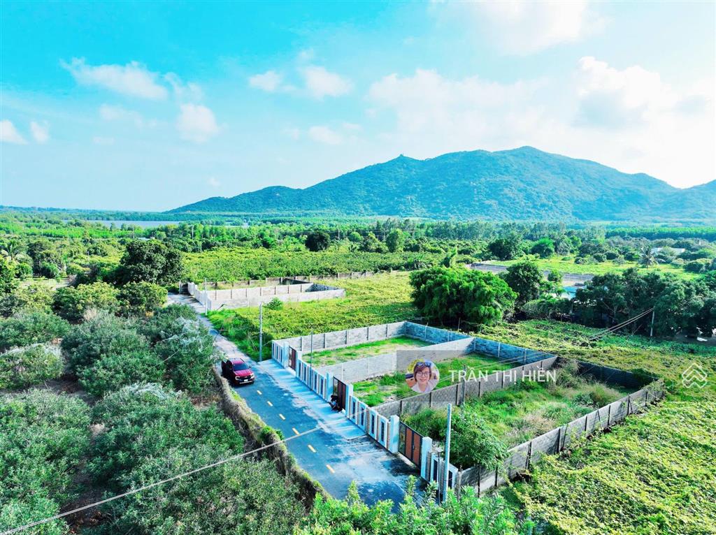 Thị trấn phước hải  ngay hồ sở bông  cách lan rừng resort chỉ 3km  dt 10x26m = 258m2