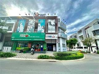 Nhà phố 4 tầng, nội thất cơ bản, chỉ 10.5 tỷ.  0902 802 ***