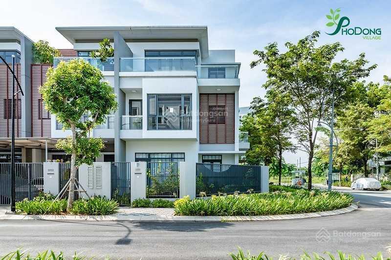 Phố đông village mt 20m, nhà phố 4 tầng đã hoàn thiện. bán gấp 12.5 tỷ.  0902.802,803