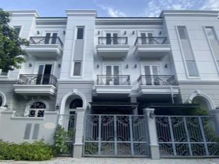 Biệt thự khu compound sol villas quận 2, dt 132m2, view nội khu, giá tốt 13.8 tỷ.  0902 802 ***