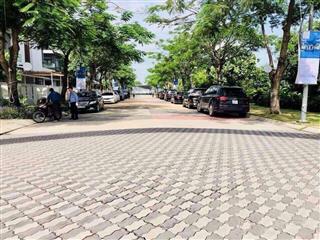 Bán gấp mặt tiền phượng vỹ 20m compound phố đông village, duy nhất giá 14 tỷ.  0902 802 ***