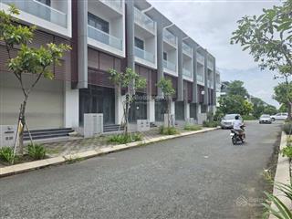 Nhà mặt tiền 4 tầng khu phố đông village, sổ hồng bán nhanh 10,7 tỷ.  0902,802.803