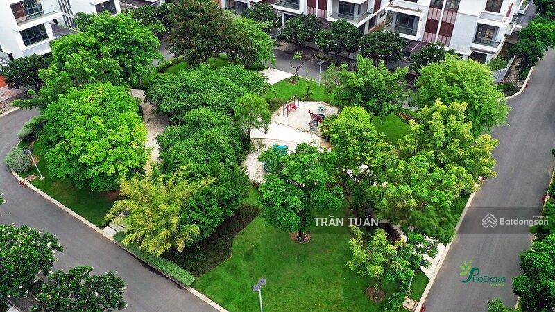Phố đông village 100m2, 4 tầng, sh chính chủ bán gấp. gía tốt nhất thị trường