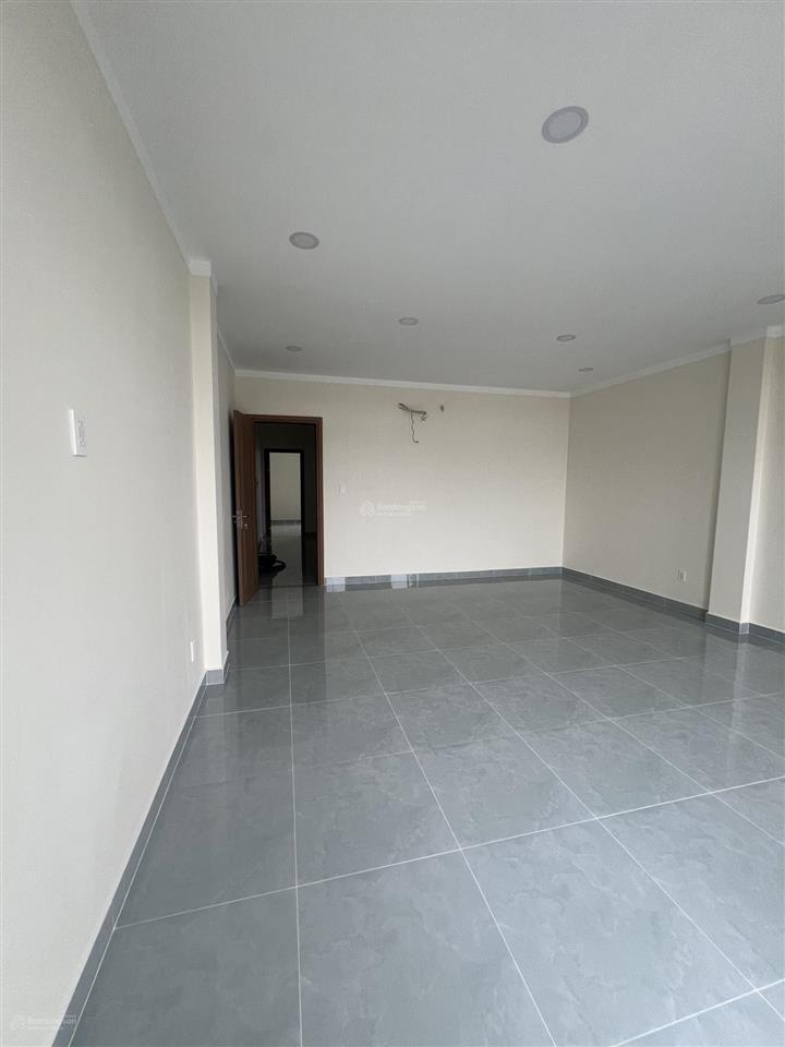 Cho thuê nhà phố mặt hoàng hoa thám kđt phúc đạt