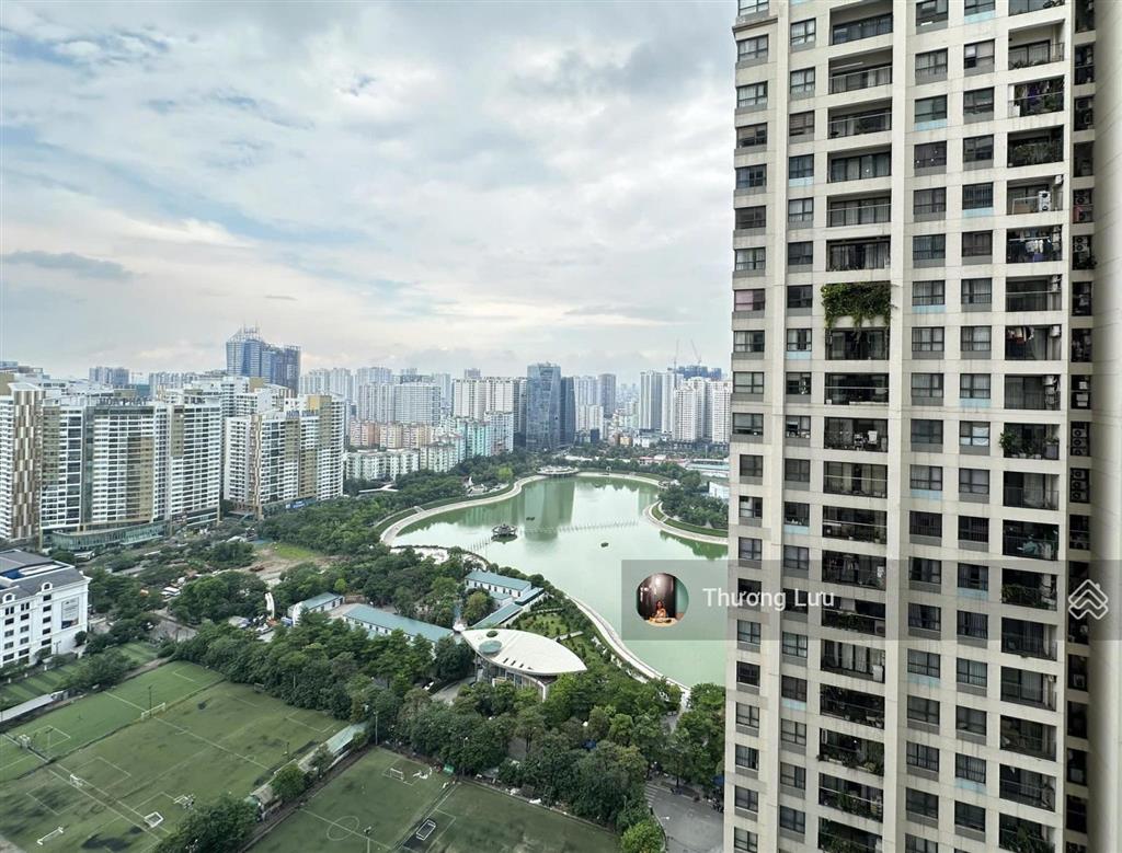 Bán căn 2pn, dt 73m2  view hồ tại vinhomes d'capitale, shld, full đồ, giá chỉ 9.x tỷ