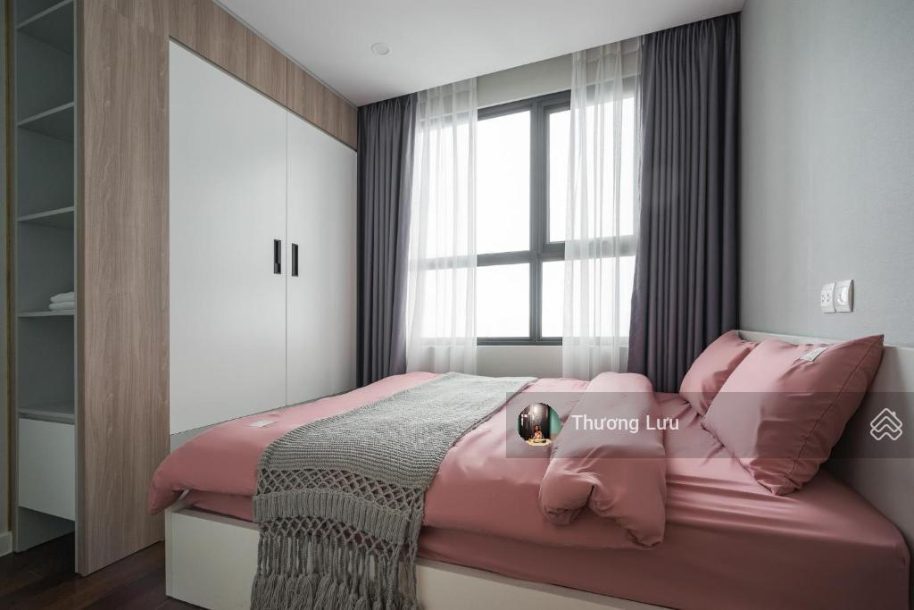 Chính chủ bán gấp 2 căn hộ vinhomes d'capitale  2pn và 3pn  view hồ