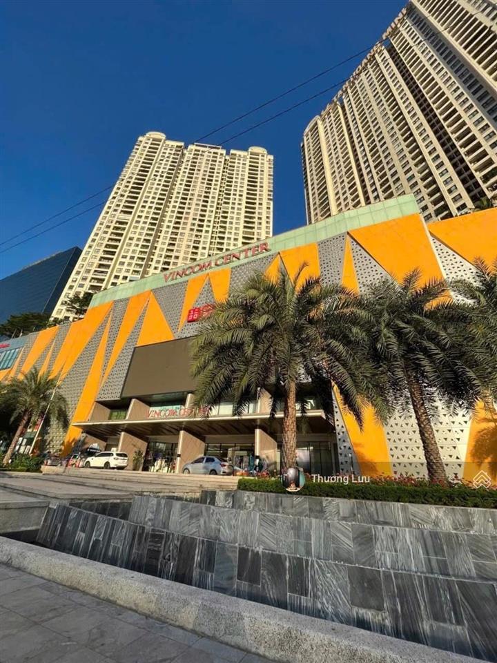 Chính chủ bán gấp 2 căn hộ vinhomes d'capitale  2pn và 3pn  view hồ