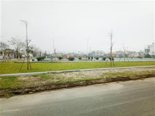 Bán rẻ đất biển tân trà đường nguyễn bá ngọc kẹp cống 3 mặt thoáng gần võ quý huân 4,2 tỷ/100m