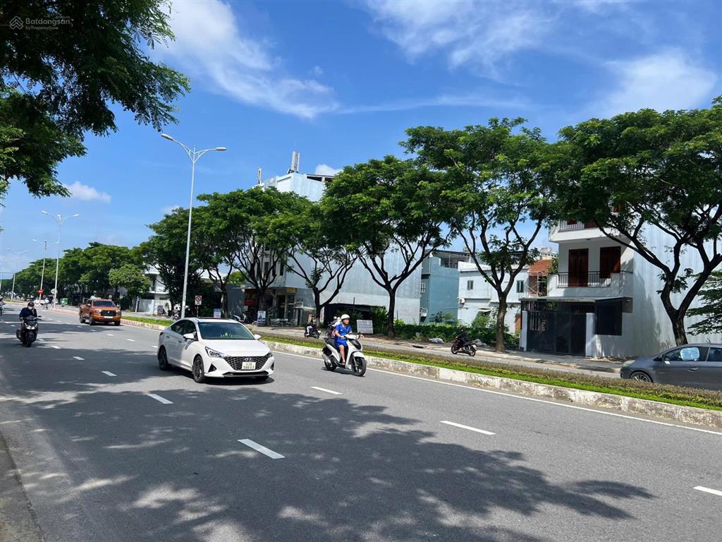 Bán cặp võ chí công sát fpt, ngay ngã 4 trần đại nghĩahoàng minh thắng gần biển  giá tốt 15,5 tỷ