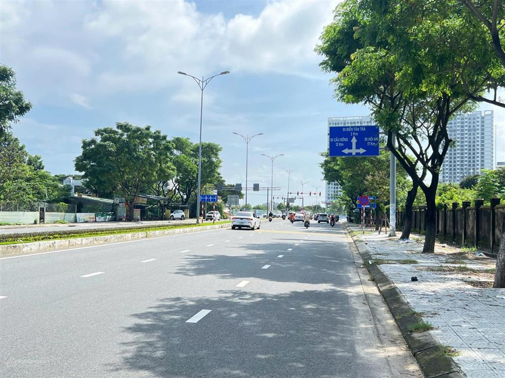 Bán cặp võ chí công sát fpt, ngay ngã 4 trần đại nghĩahoàng minh thắng gần biển  giá tốt 15,5 tỷ