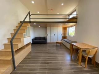 Bán toà căn hộ 6 tầng 15 phòng có bếp full nội thất ngay sát đại học fpt, mt đường 10m5 giá tốt