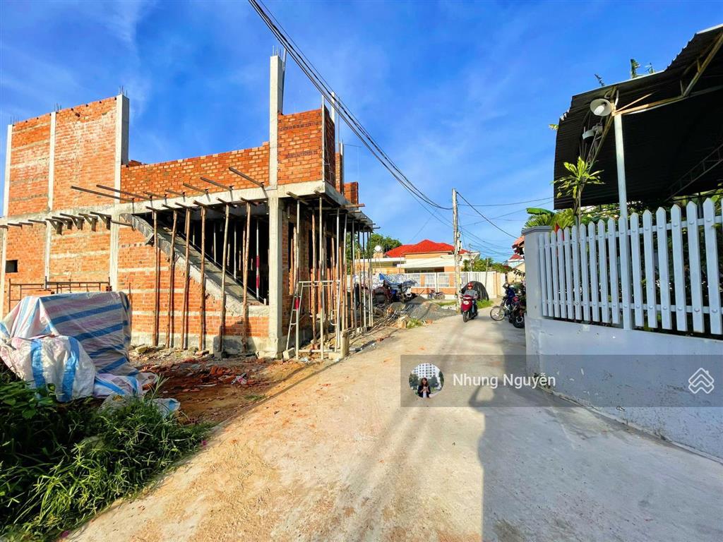 Sót 1 lô đất diên an cạnh chợ giá chỉ 1,550 tỷ